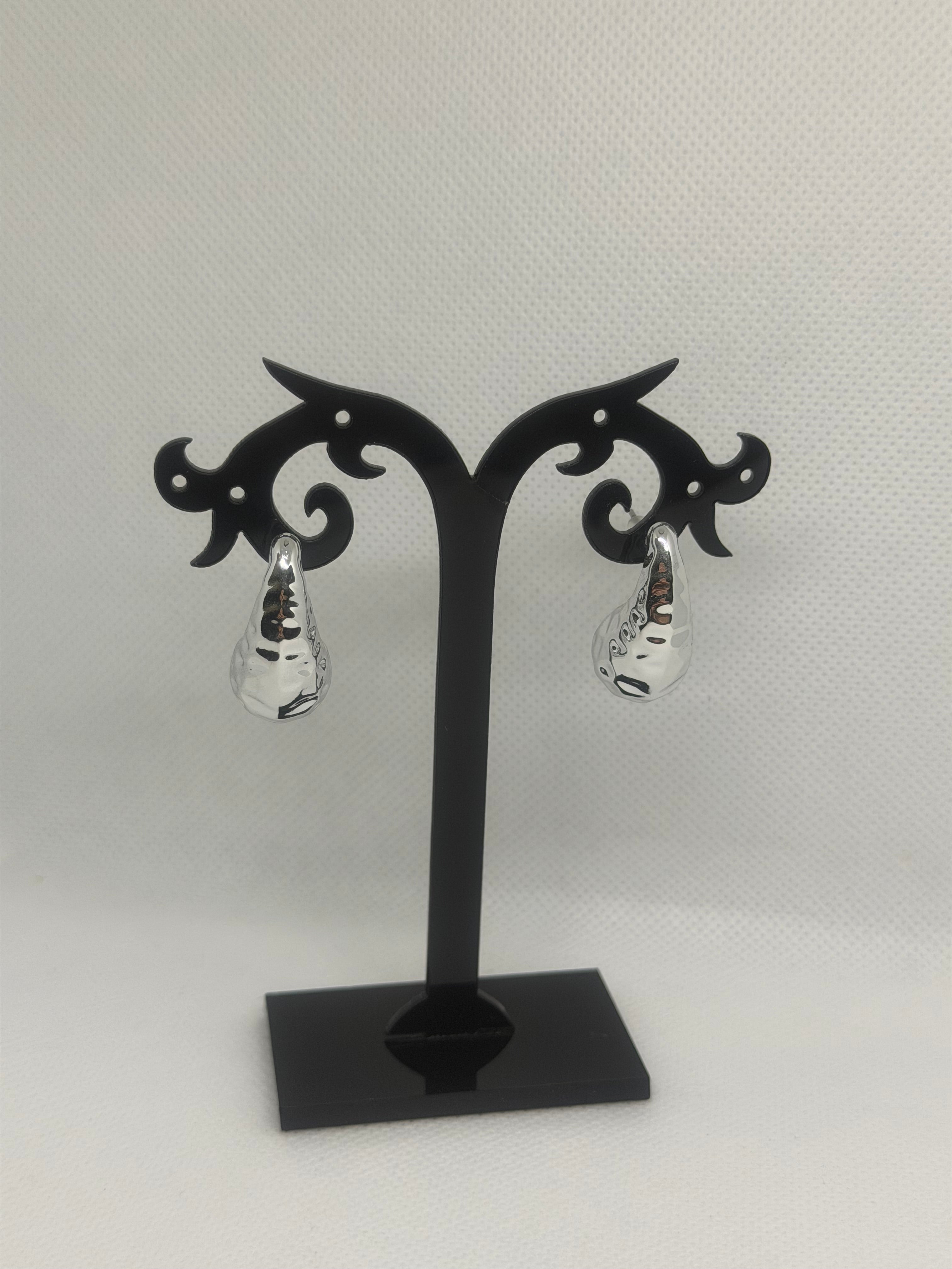 Orecchini goccia striata