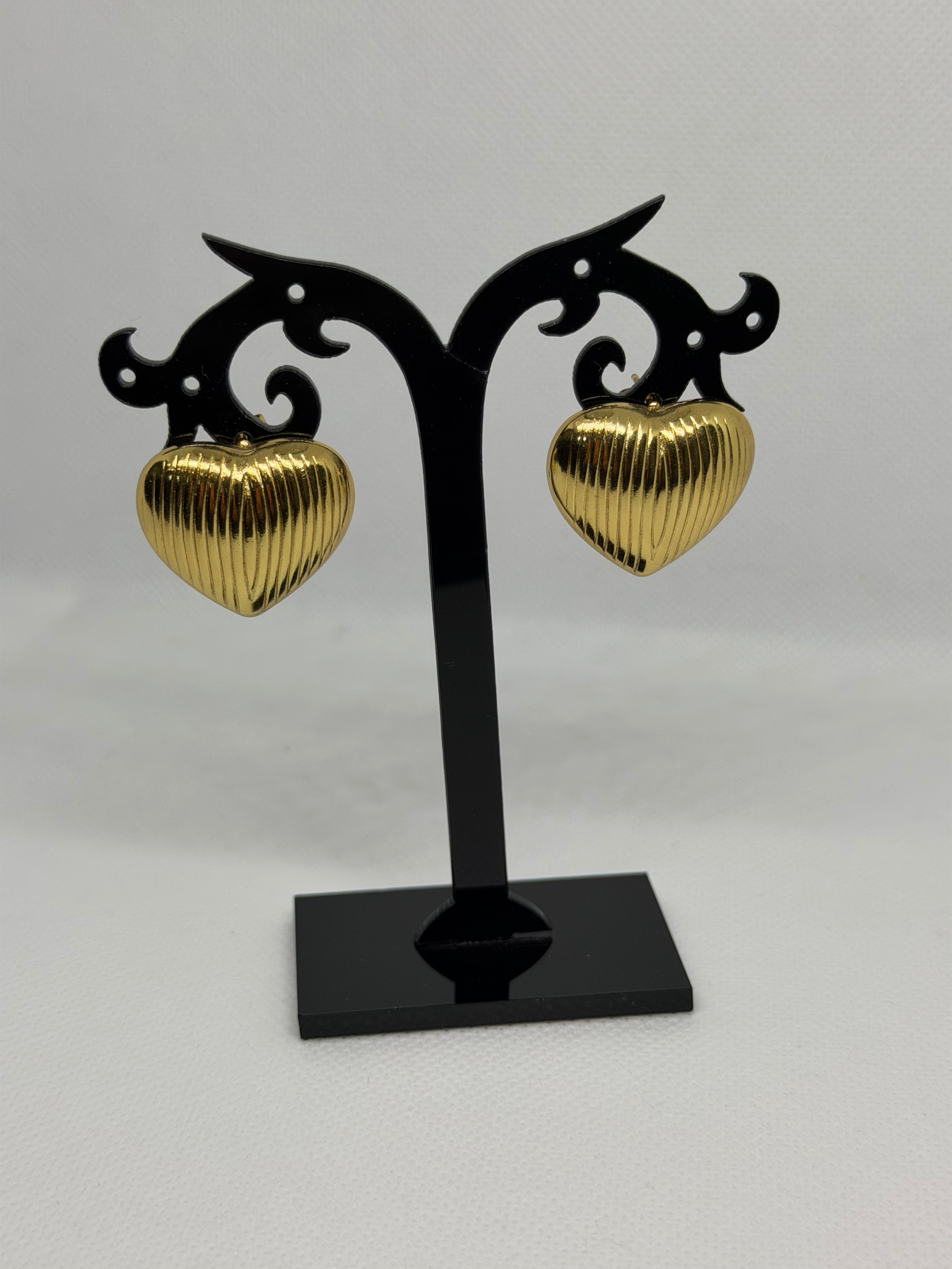 Orecchini cuore striato