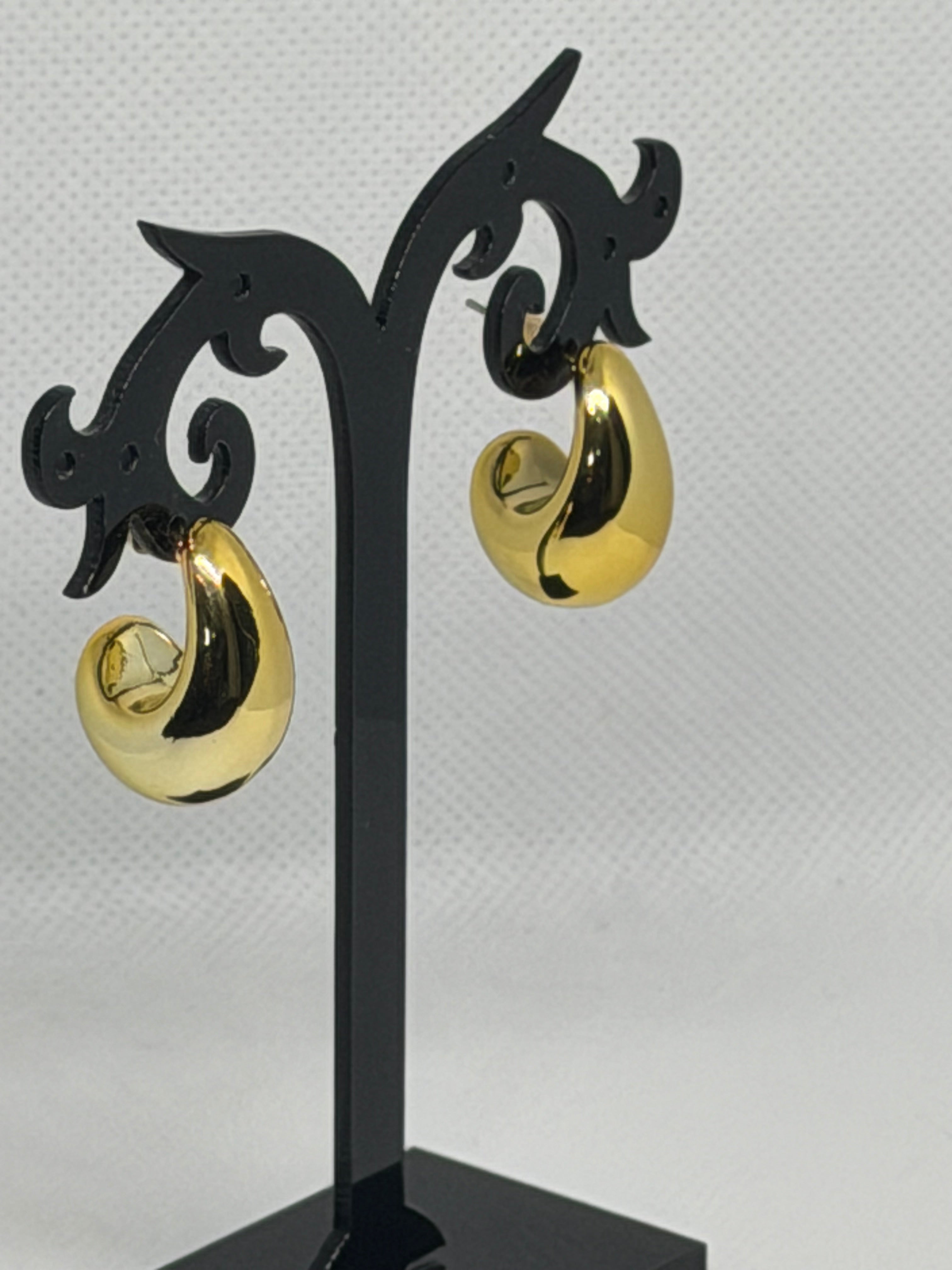 Orecchini mezza goccia