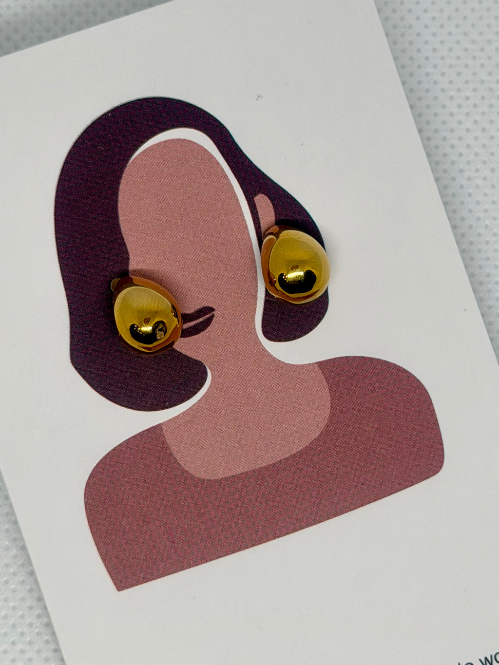 Orecchini lobo goccia arrotondata