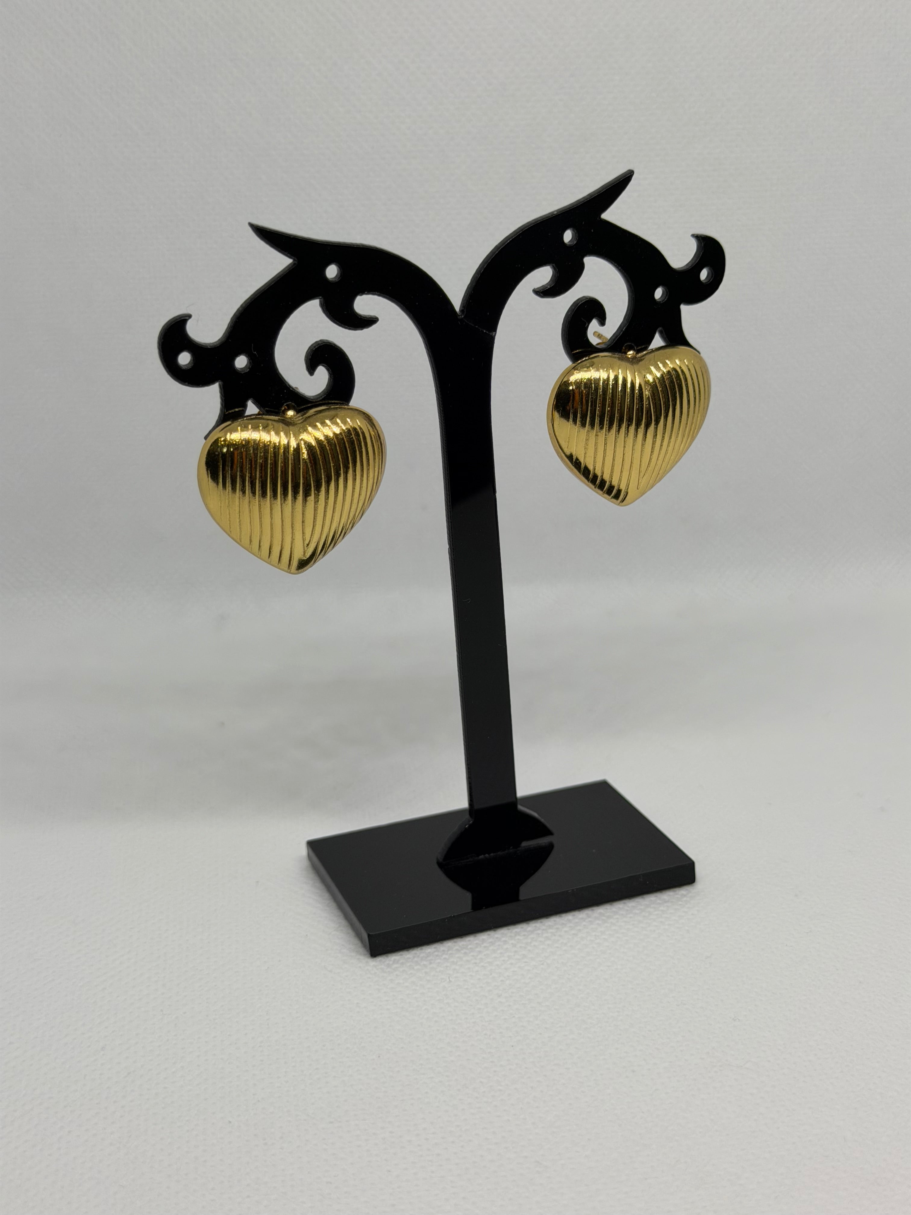 Orecchini cuore striato