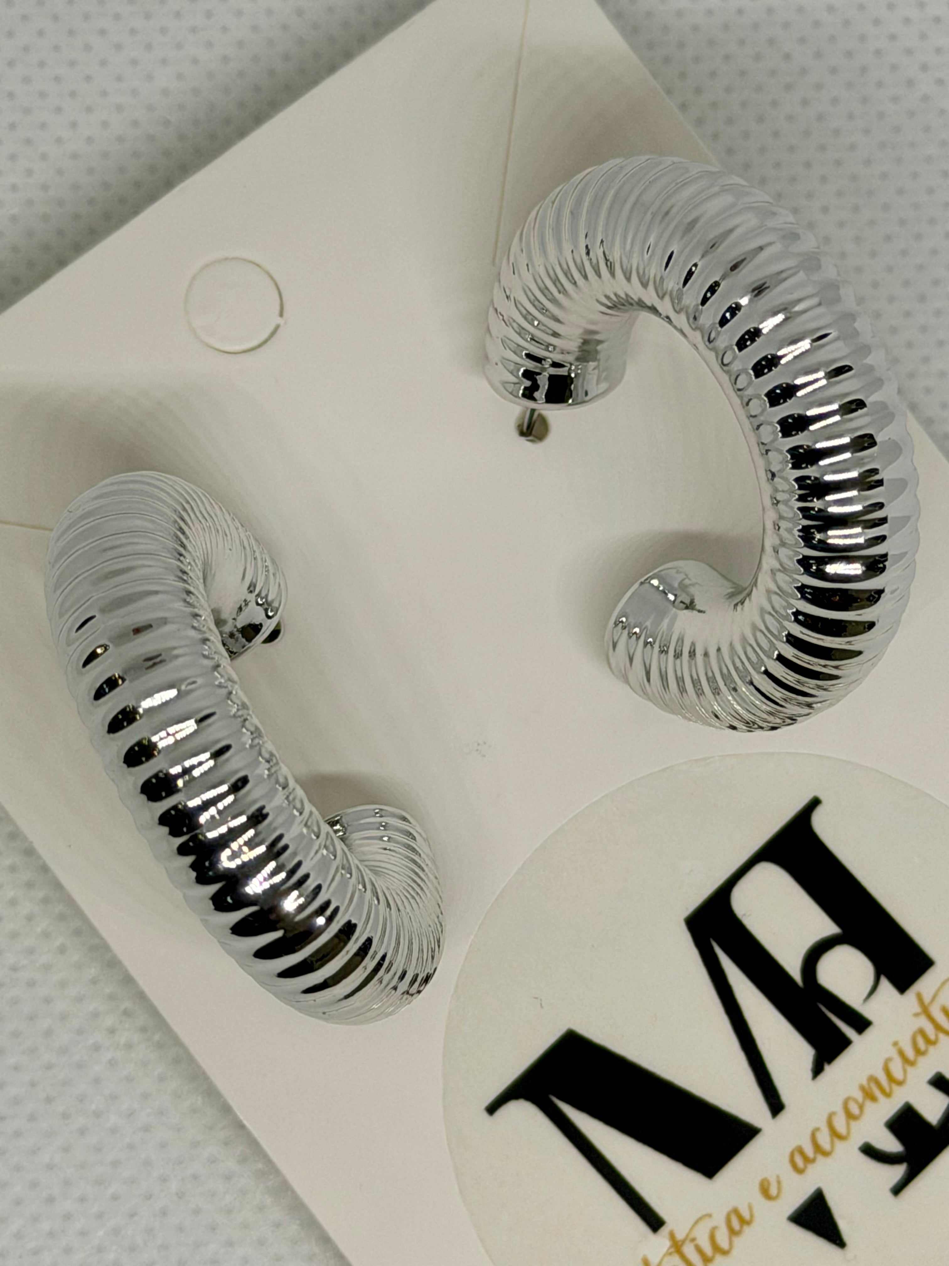 Orecchini cerchio rigato